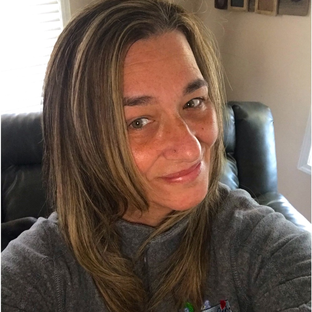 Meet your Posher, Lori
